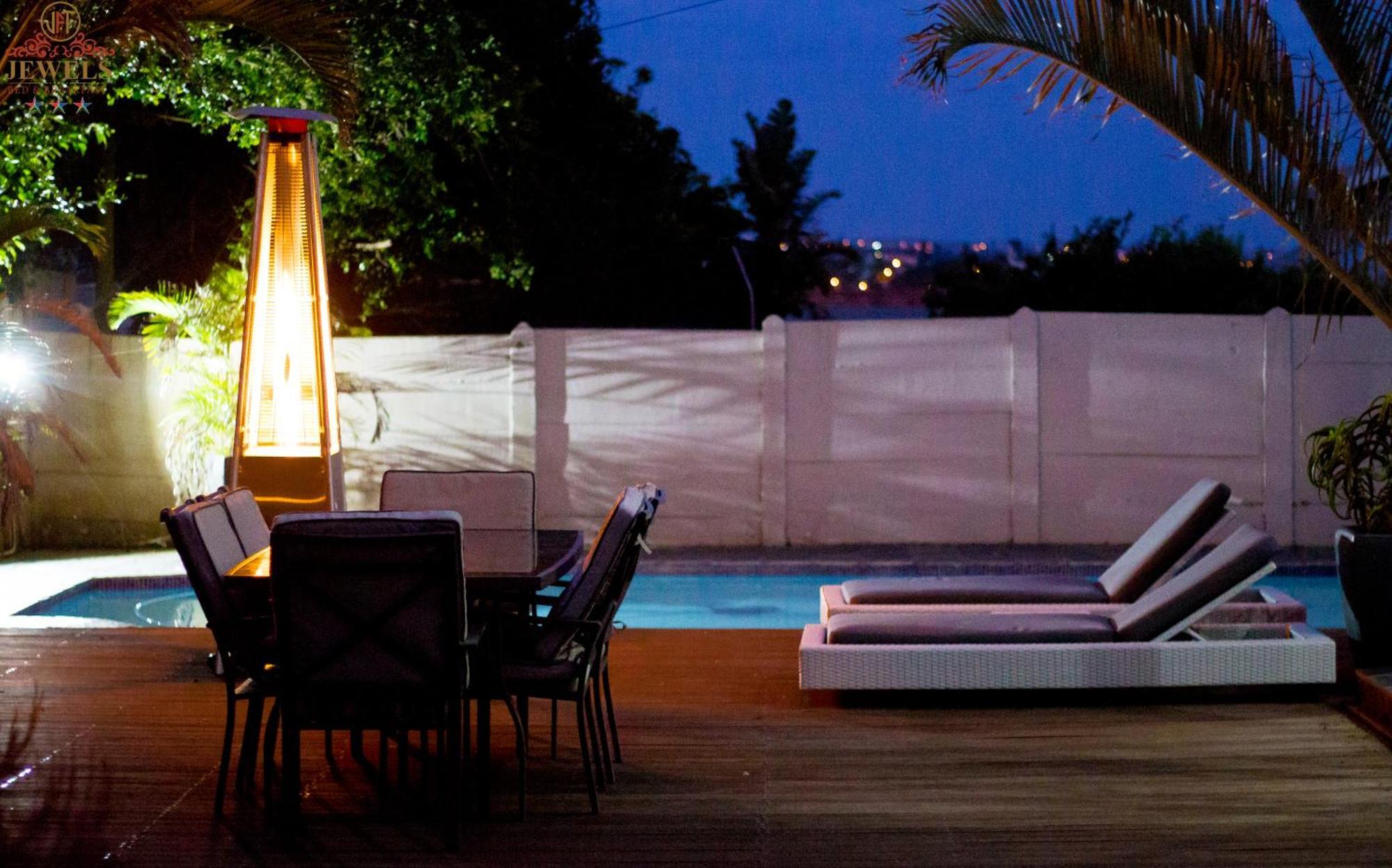 Jft Jewels Guest House East London Exteriör bild